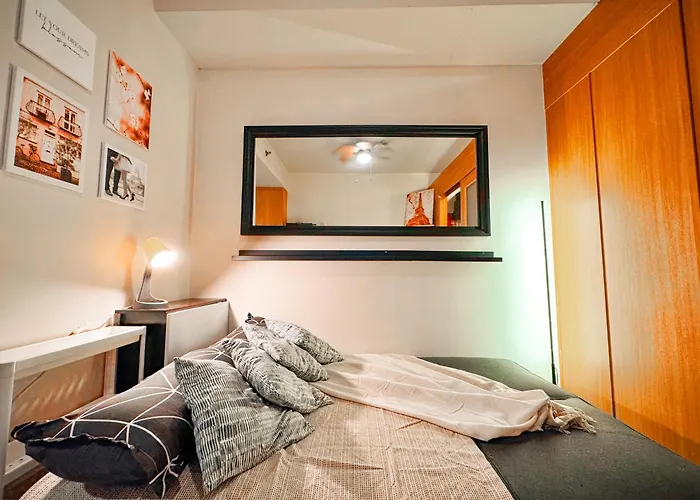 Pool View 1Br 2-4 Guests, 5 Mins To Mall Of Asia