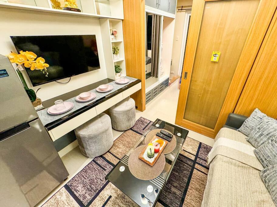 Pool View 1br 2-4 Guests, 5 Mins To Mall Of *